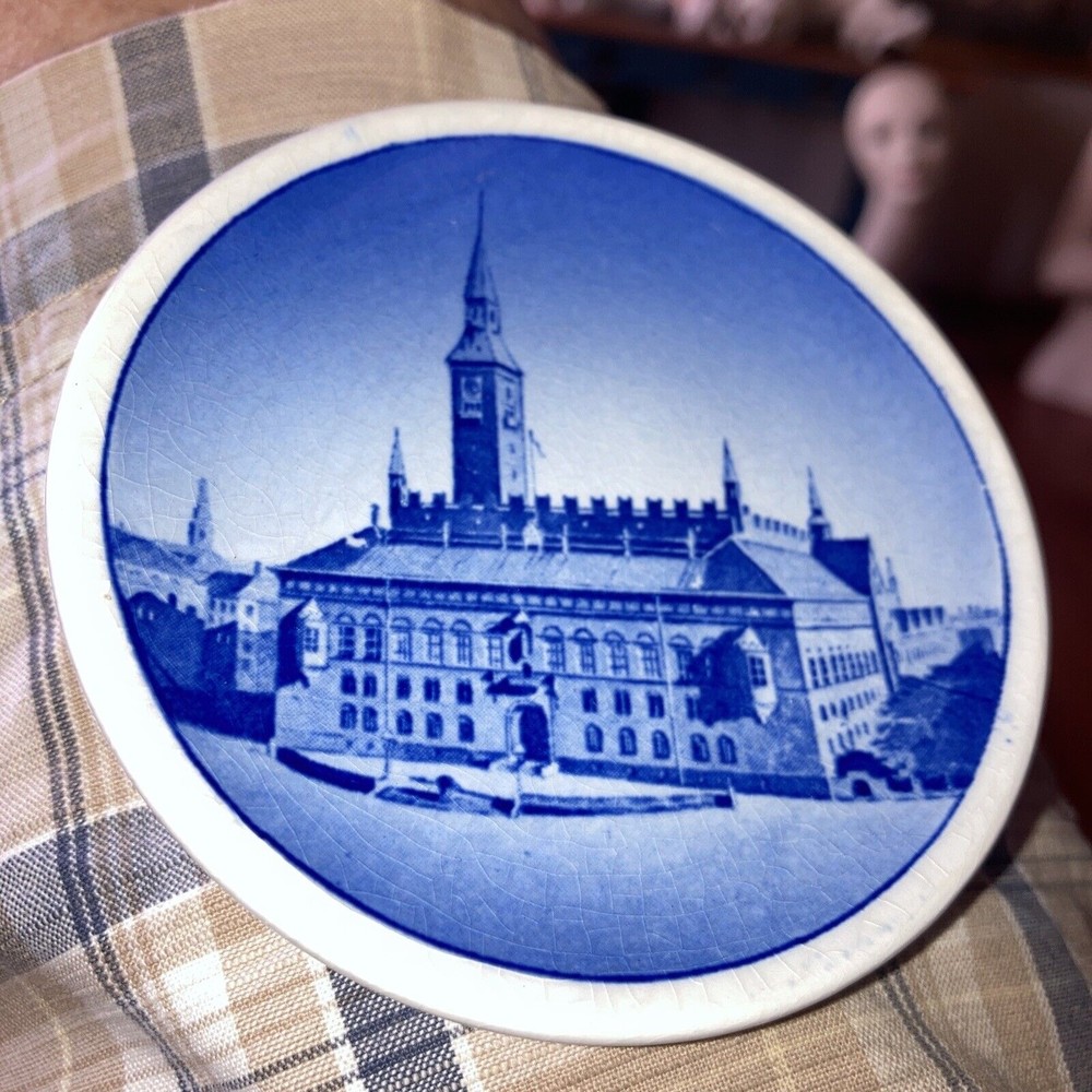 Mini Plate Royal Copenhagen KOBENHAVNS RADHUS Town Hall 15 - 2010 Denmark